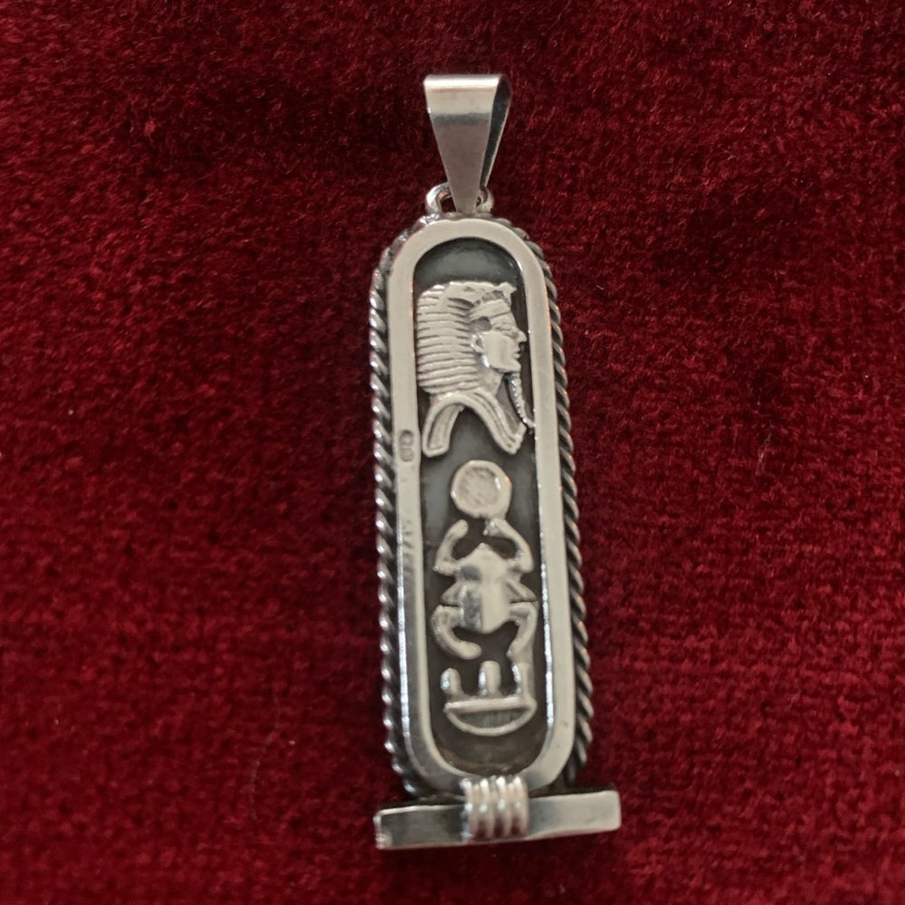 🆕 Sterling Silver Egyptian pendant